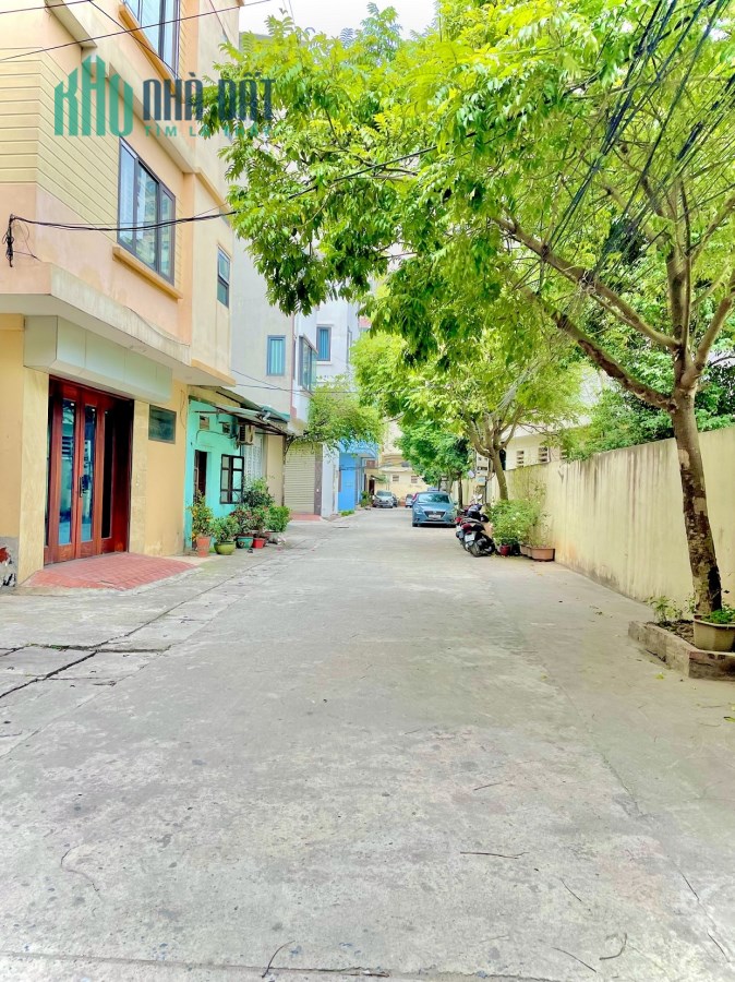 Bán đất phường Phú Lãm, 40m nở hậu, 2 mặt ngõ, ô tô vào tận đất, trung tâm phố Xốm