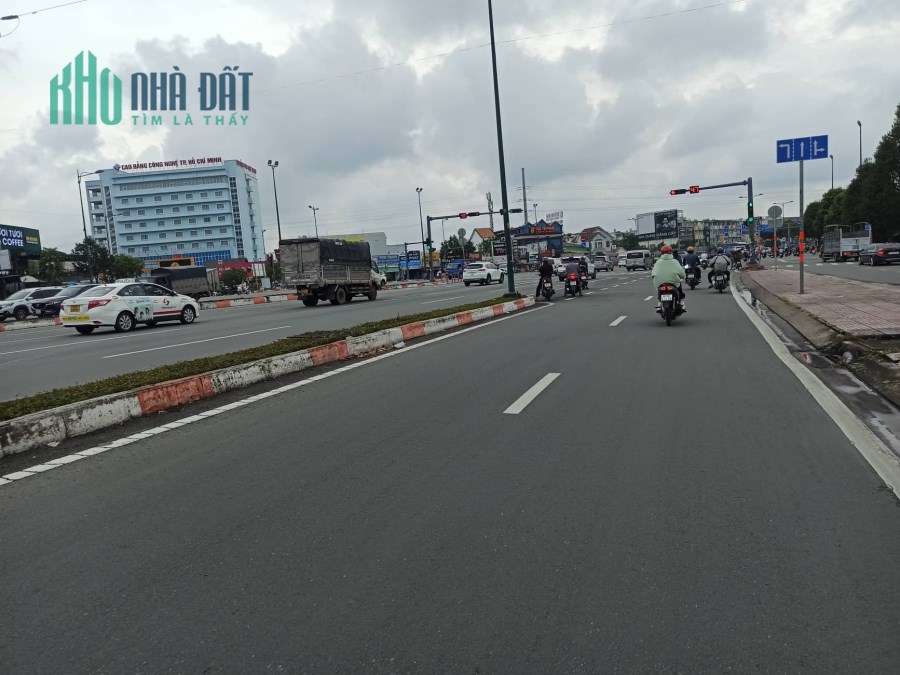MỘT CĂN DUY NHẤT - BIỆT THỰ SÔNG ĐÀ - 123M2 - HIỆP BÌNH CHÁNH - 4.x TỶ TL
