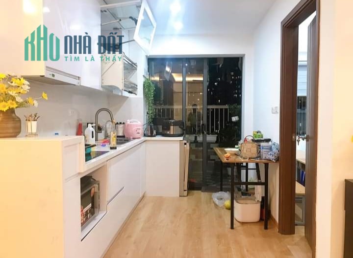 Bán chung cư  KĐT Trung Hòa Nhân Chính, Thanh Xuân, 3PN, slot ô tô giá 3.13 tỷ
