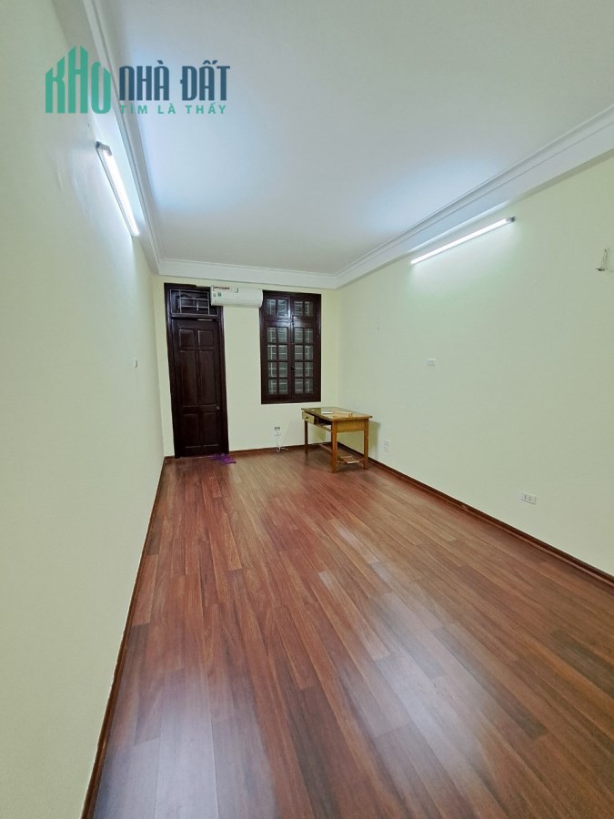 Bán nhà Tô Vĩnh Diện, 32m2x5 tầng, giá 5.9 tỷ