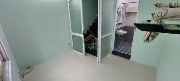 BÁN NHÀ 2 TẦNG LÝ CHÍNH THẮNG, QUẬN 3, DTSD 100 M2
