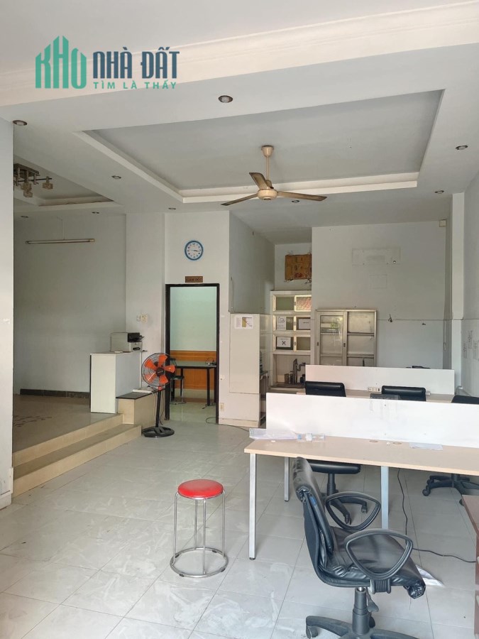 BÁN NHÀ MẶT TIỀN - DƯƠNG BÁ TRẠC P2 QUẬN 8 - 4 TẦNG BTCT 
NHÀ NGANG BỀ THẾ 8 X11M - KHU VỰC KHÔNG