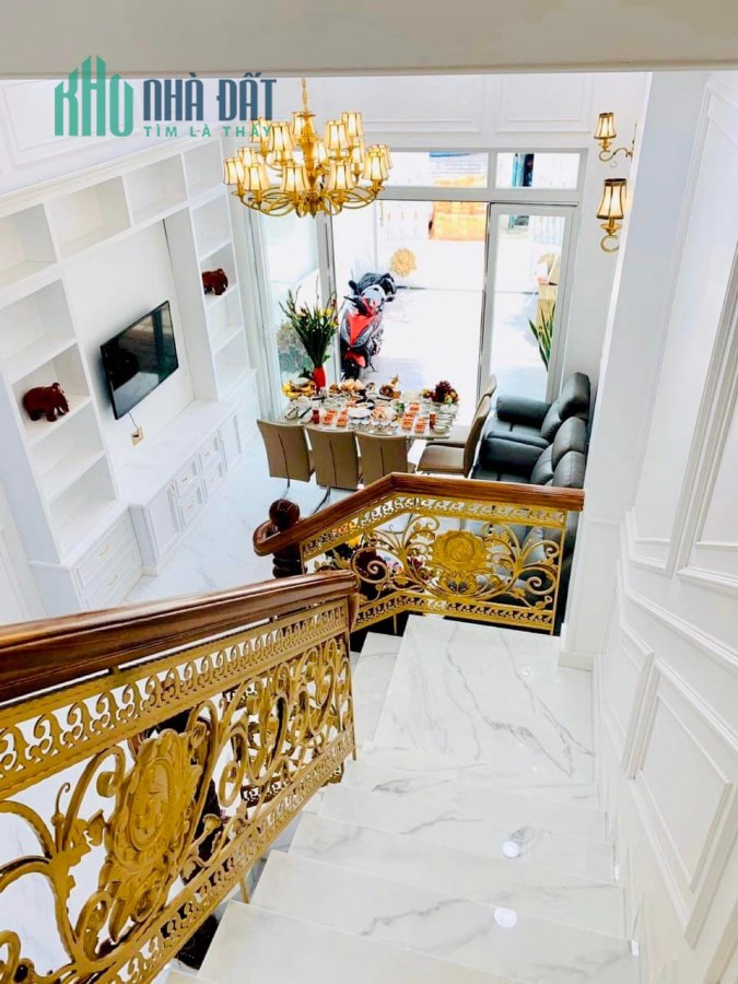 🌹 Ngôi nhà hoa hồng trong Làng Hoa Gò Vấp, phường 11, nhỉnh 10 tỷ