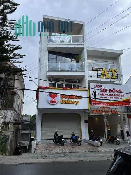 Bán nhà mặt tiền đường Bùi Thị Xuân Đà Lạt