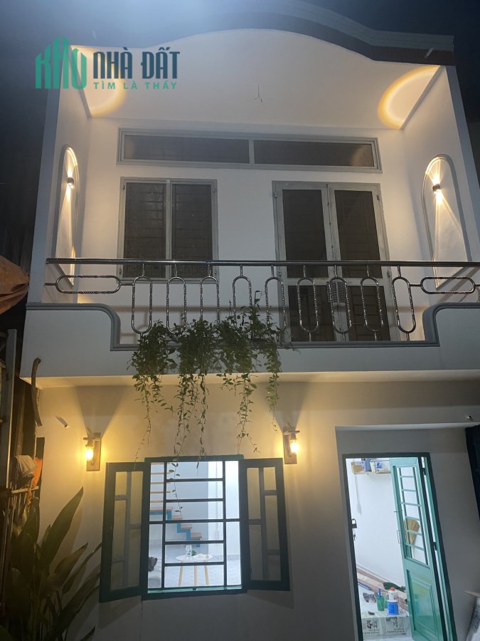 Cô Mai cần bán gấp 2 nhà Kinh Dương Vương giá rẻ trả nợ cho con