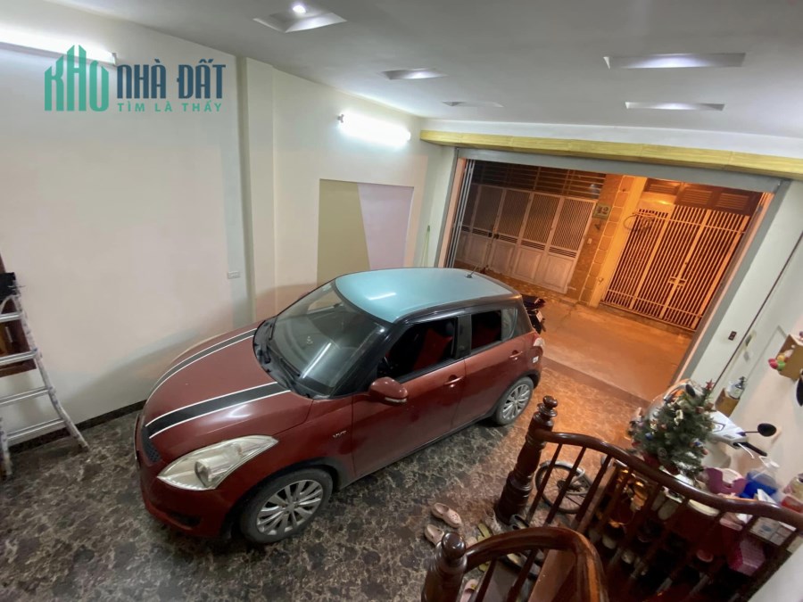 Bán nhà phân lô Nguyễn Hoàng Tôn, Tây Hồ, 38m2,  6 tầng,  MT 4.8m, ga ra ô tô, lô góc,  nhỉnh 7 tỷ .