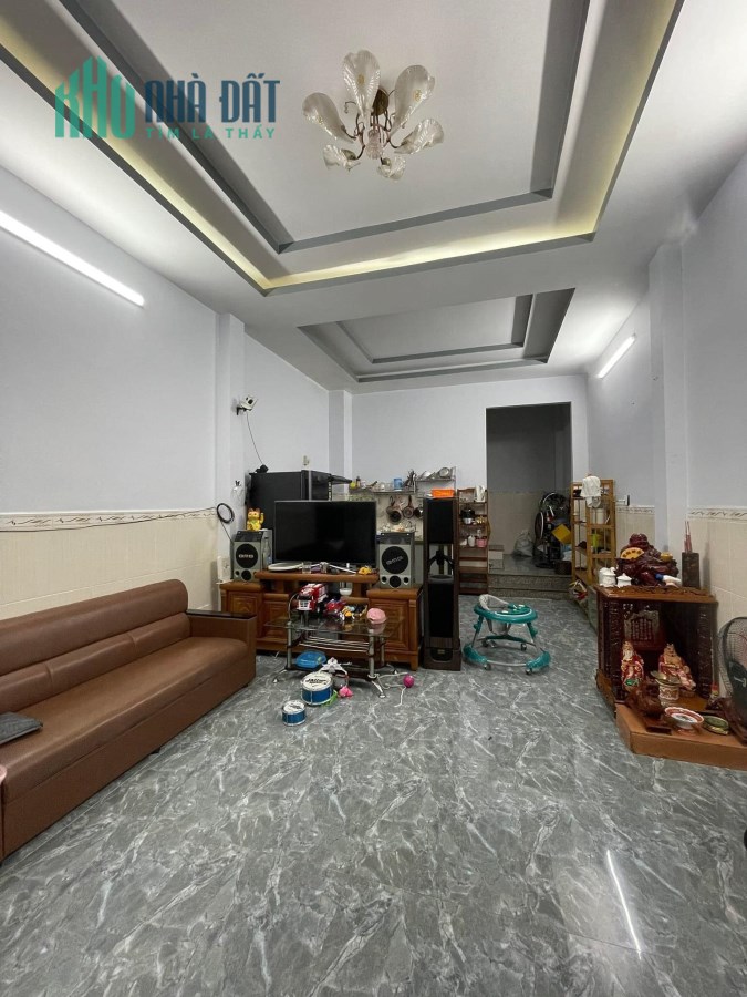 CỰC HÓT!NHÀ TO MÀ GIÁ SIÊU RÊ .HXH TÂY THẠNH, P TÂY THẠNH .Q TÂN PHÚ. DT: 4X10M , 4 TẦNG CHỈ 4.2 TỶ