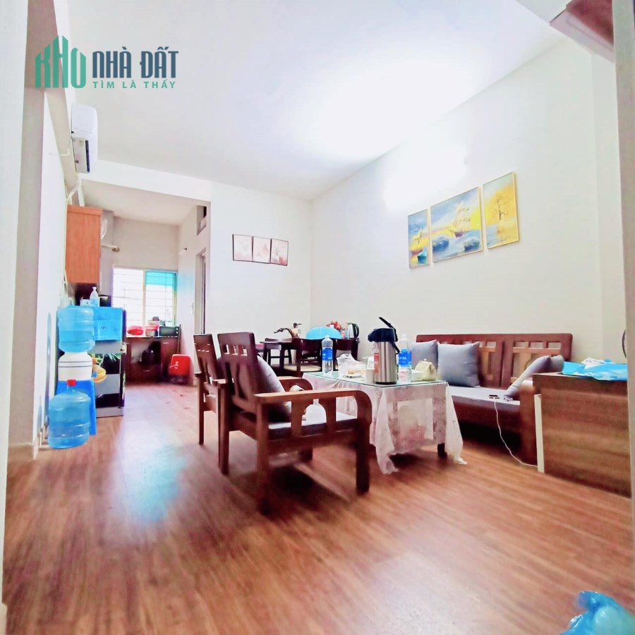 Cần bán gấp căn hộ chung cư Mễ trì Hạ 77m2, 2pn, tặng full nội thất, dịch vụ rẻ, 2.35 tỷ