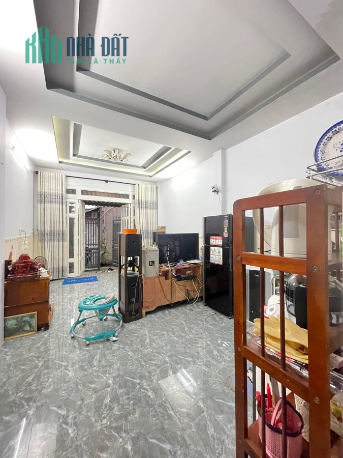 CẦN BÁN GẤP HXH ,NGUYỄN HỮU TIẾN .P TÂY THẠNH .Q TÂN PHÚ.DT:4X10MX 4 TẦNG .3PN , 3WC. CHỈ 4.2 TỶ