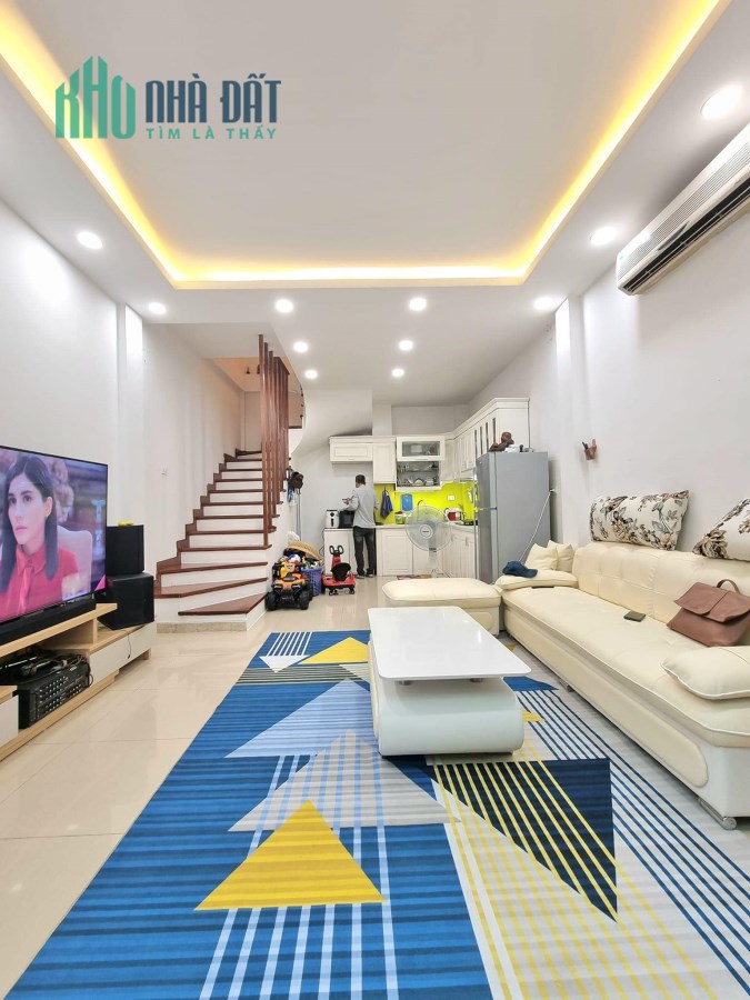 Bán Nhà Đường Độc Lập, Tân Phú- Đầy Đủ Nội Thất- Diện Tích 65m2 Giá 4.6 Tỷ