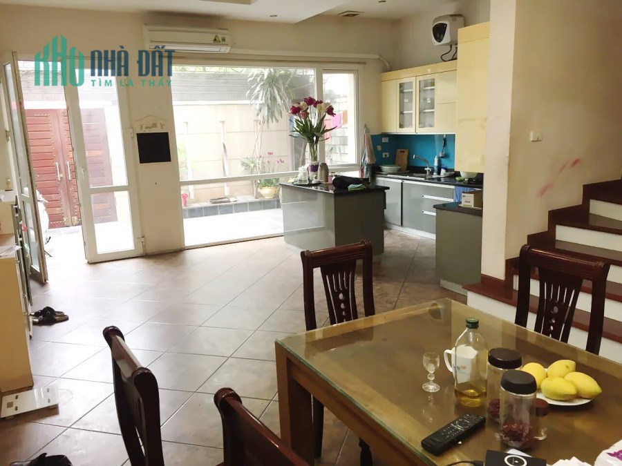 Bán nhà mặt phố kế Bính Giai Ba Đình Hà Nội kinh doanh 22 tỷ.