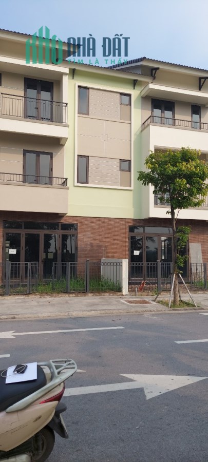 Căn Shophouse góc view sông sen, DT 130,5 m2, trục thông cực đẹp, giá ổn