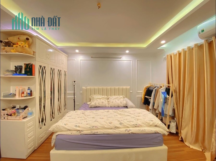 Cầu Giấy Bán Nhà 45m2 Oto tránh 30m2 4,6 tỷ Có Ngay nhà 4T Đẹp Lung Linh inbox e gửi sổ