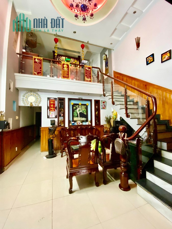 Nhà Mặt Tiền Gò Dầu, Tân Phú,  nhà 2 Tầng, 80m2, đang  Kinh Doanh 100tr/tháng.