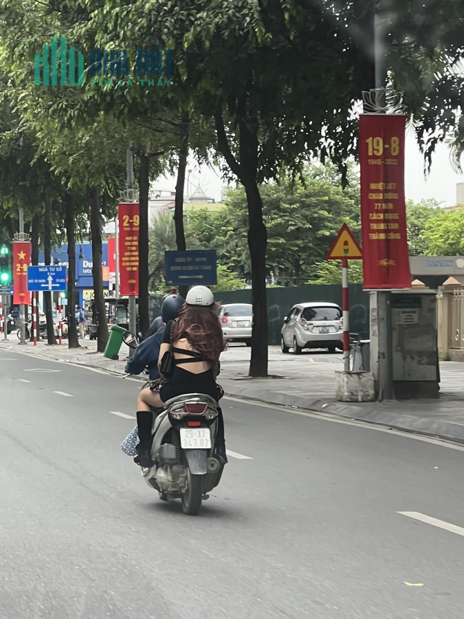 Bán mặt phố Quang trung, Hà đông 70m2, 2 mặt phố trước sau, kinh doanh sầm uất, nhỉnh 11 tỷ.