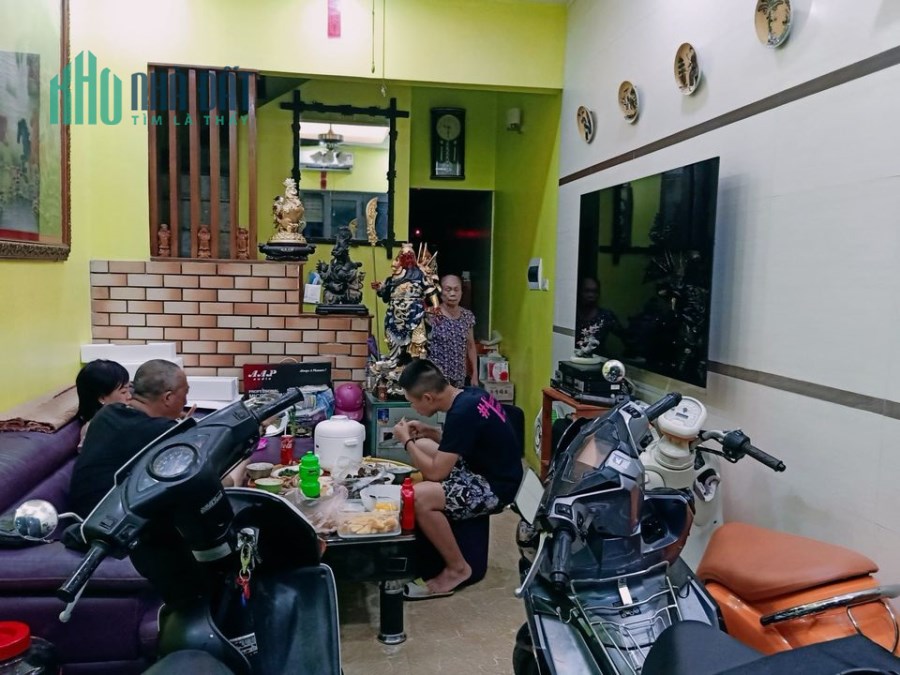 Bán nhà phố Ngọc Khánh, 4 tầng, 4 ngủ, 37m2, giá chào 4.5 tỷ