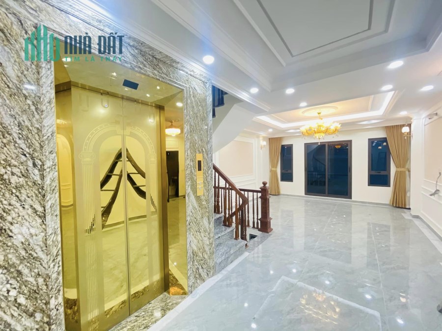 BÁN NHÀ-TT- CẦU GIẤY-8 TẦNG THANG MÁY-NGÕ THÔNG-GARA-Ô TÔ-KINH DOANH SẦM UẤT