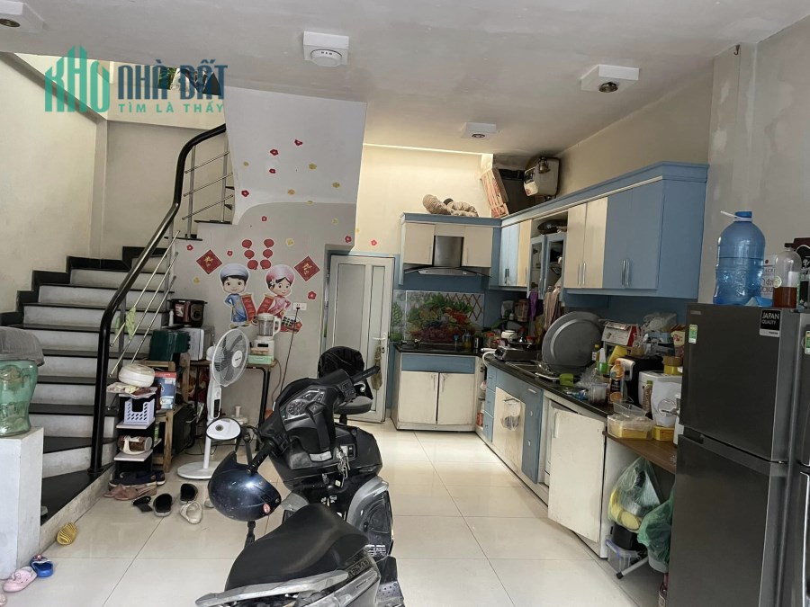 Bán nhà phân lô, Võng Thị, Tây Hồ, 40m, 6 tầng, MT 5m, Ga ra ô tô, giá 7 tỷ 500 triệu.