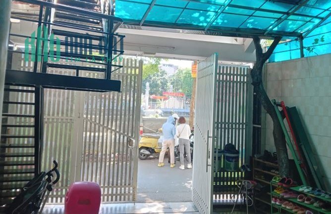 Bán nhà mặt phố Khương Thượng Đống Đa 85m2 5T MT 6.2m 12.7 tỷ ô tô chạy vòng quanh