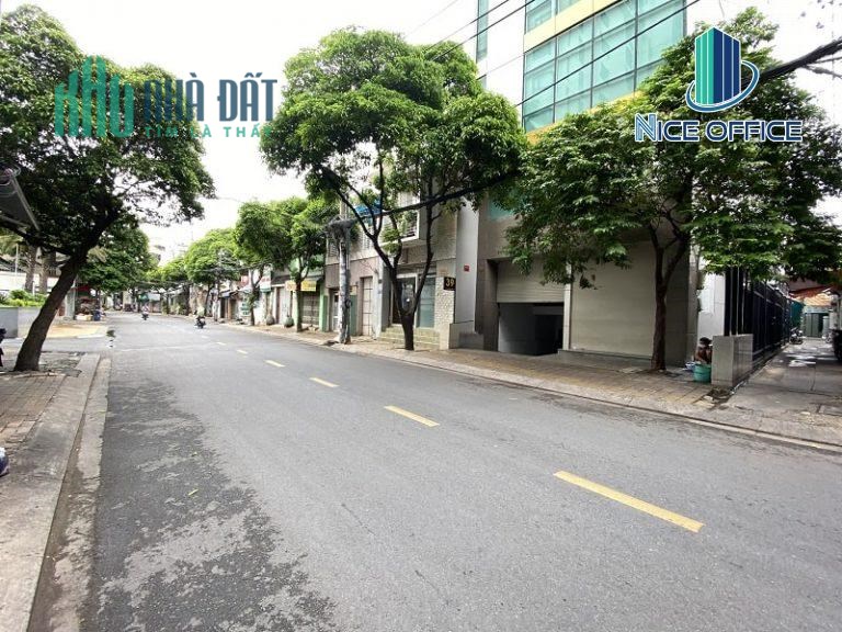 HƠN 300M2 MT NGUYỄN BÌNH KHIÊM GIÁ THUÊ 120TR