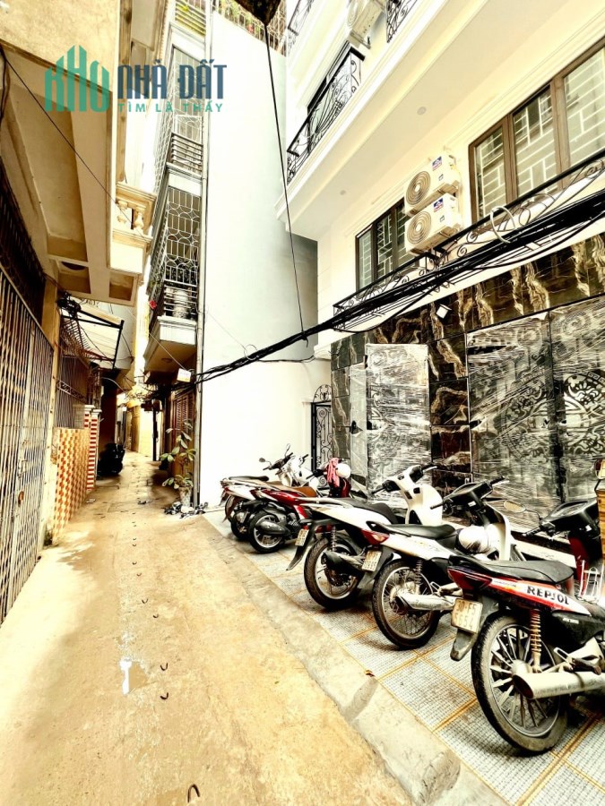 Bán nhà CCMN phố Trần Khát Chân - 60m - FULL khách - gần phố - 9  tỷ