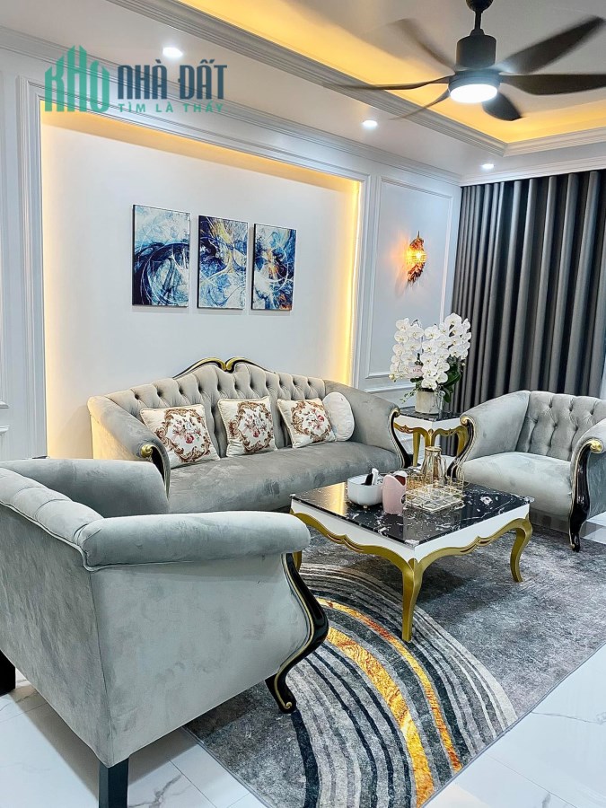 CỰC HIẾM! Nhà mới ở ngay Ngọc Lâm,ô tô đỗ cổng, 33M, 4 tầng, nhỉnh 3 tỷ