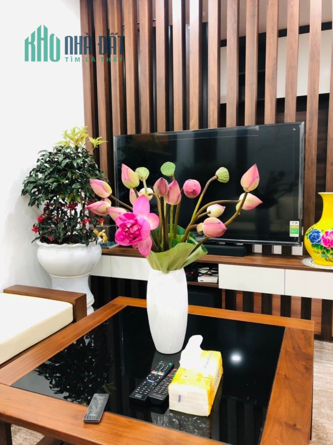 Bán CHCC Ecolife Capitol, 58 Tố Hữu, 76m2, 2PN, 2WC, full đồ nhỉnh 3 tỷ