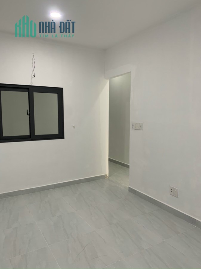 Bán nhà đường hẻm Phan Văn Trị P.11 quận Bình Thạnh, diện tích 52m2, giá 12 tỷ.