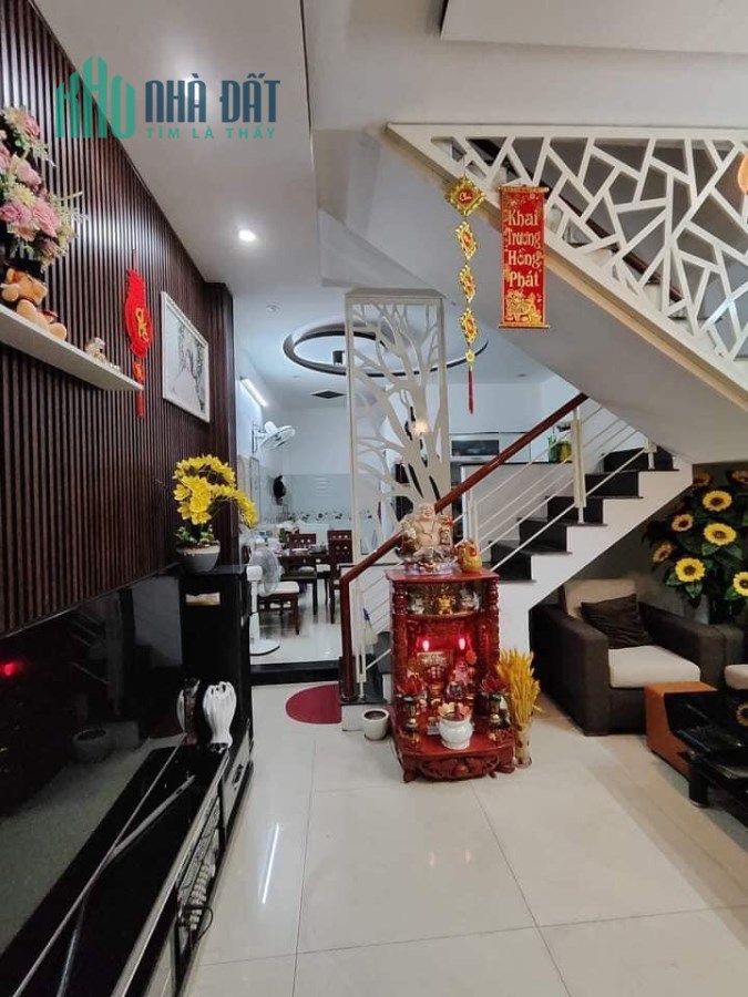 Nhà Trưng Nữ Vương  Nguyễn Tri Phương, Kiệt 3m, 40m2, 3 tầng