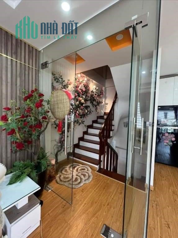 Nhà riêng Xuân Đỉnh, oto vào nhà, kinh doanh, lô góc 41m2, 5 tầng, MT 4.8m, Giá 8.5 tỷ
