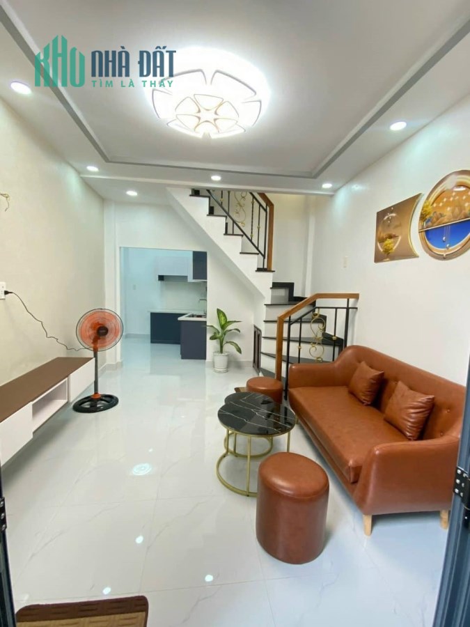 BÁM NHÀ ĐƯỜNG TÂN HÓA GIAO HỒNG BÀNG QUẬN 11. 
Ngay Cầu Vượt Cây Gõ  - Nhà Đẹp Vào Ở Ngay .

+