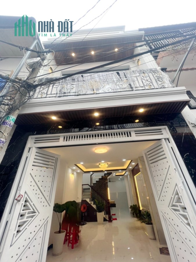Nhà đẹp hẻm rộng Âu dương lân 4x12m 2 tầng p3 q8 giá 5.6 tỷ