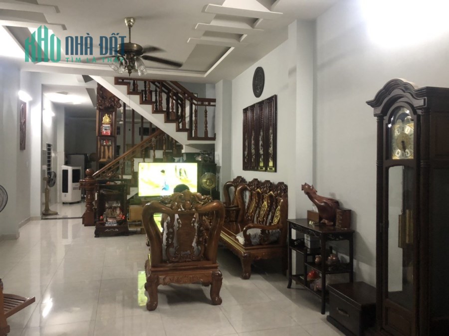 Nhà mặt tiền đường Tân hòa 2 Hiệp phú diện tích 151m đúc 2 lầu khu trung tâm