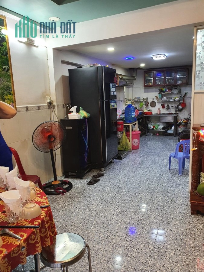 CHÍNH CHỦ BÁN GẤP NHÀ, TÂY THẠNH HXH. DT:4X10M, 2 LẦU.3PN, GIÁ CHỈ 3.9 TỶ.(TL)
