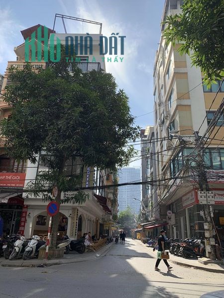 BÁN ĐẤT TẶNG NHÀ C4 NGUYỄN XIỂN, P/LÔ Ô TÔ TRÁNH, KINH DOANH, 52M MT4m Giá 11 tỷ