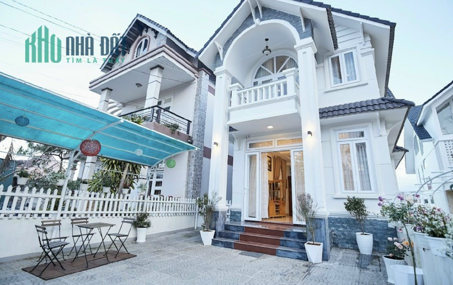 Bán nhanh căn Villa đẹp ở Phường 7 Đà Lạt, diện tích 316m2 sổ riêng giá bán 18,5 tỷ