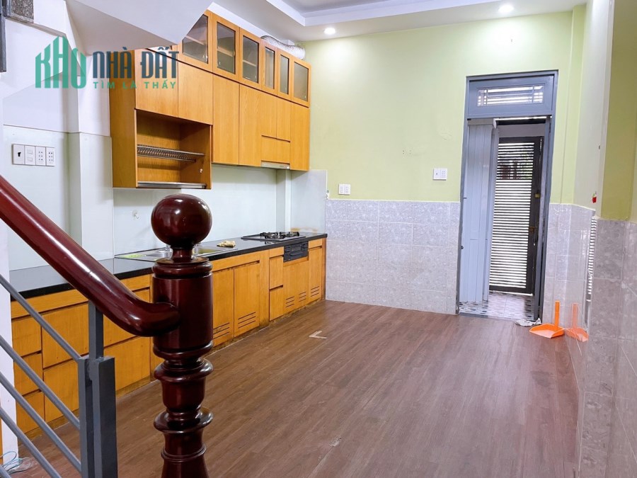 BÁN NHÀ CÁCH SÂN BAY 3KM - GẦN CHỢ NGUYỄN ĐÌNH CHIỂU  - GIÁ CHỈ 7.7 TỶ.