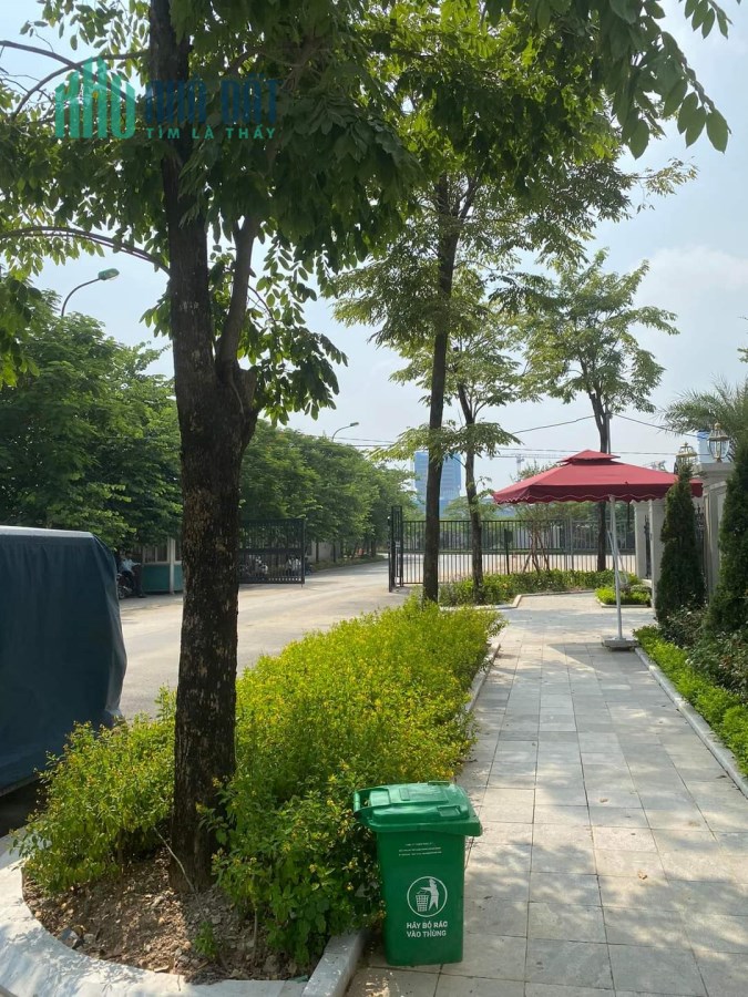 90 m2 5 tầng Thang máy Nhà Đẹp  Chỉ việc ở   VỊ trí đắc địa KĐT VĂN PHÚ  Kinh doanh CHẤT