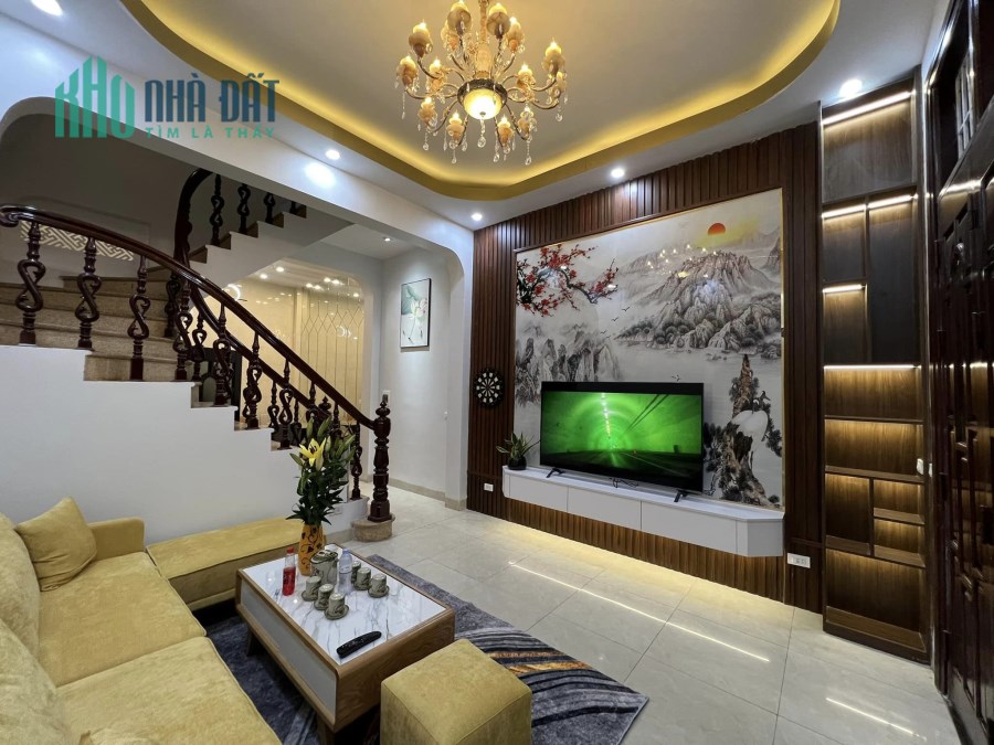 BÁN NHÀ NGỌC KHÁNH BA ĐÌNH-HÀNG XÓM ĐÀI THVN-DT 36M/5T-NHỈNH 3TỶ