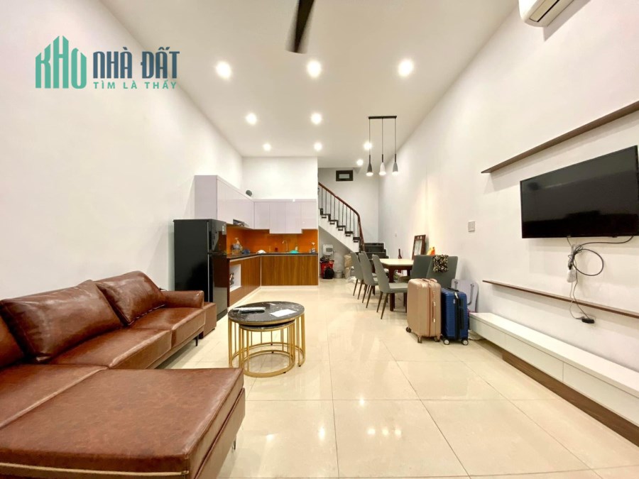 Bán Nhà Phố Nguyễn văn cừ. Oto Tránh. Ngõ Thông. Kinh Doanh. 52. 6Tầng. Mt 4.3m. Giá Chưa Đến 7 Tỷ.