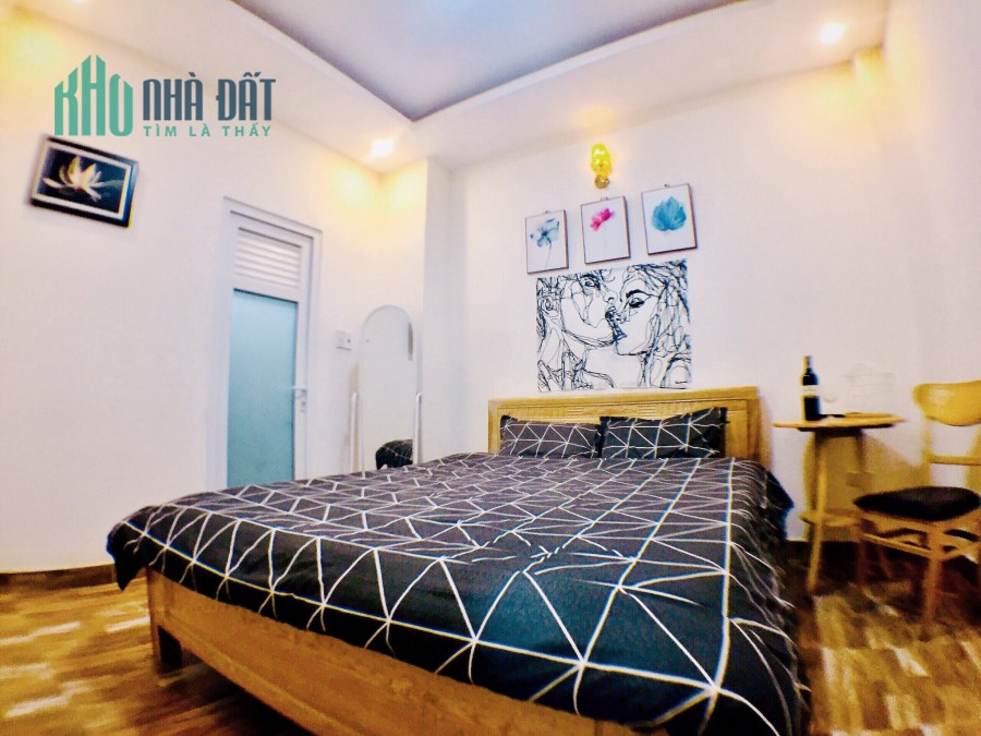 Cần tiền bán gấp Homestay kinh doanh đường Thông Thiên Học, Đà Lạt giá 10.5 tỷ