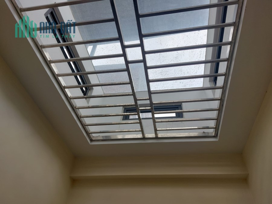 BÁN NHÀ ĐẸP PHÂN LÔ TỨ LIÊN 47M2 MT 4,2M Ô TÔ ĐỖ CỬA GIÁ 6,3 TỶ