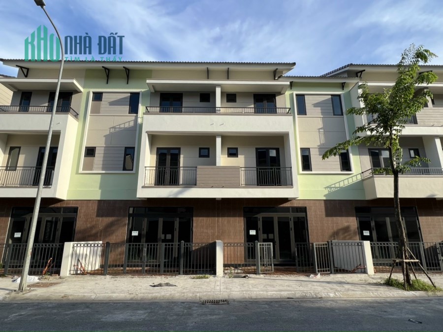 Căn shophouse góc trục đường lớn nhất khu đô thị Vsip Từ Sơn, Bắc Ninh