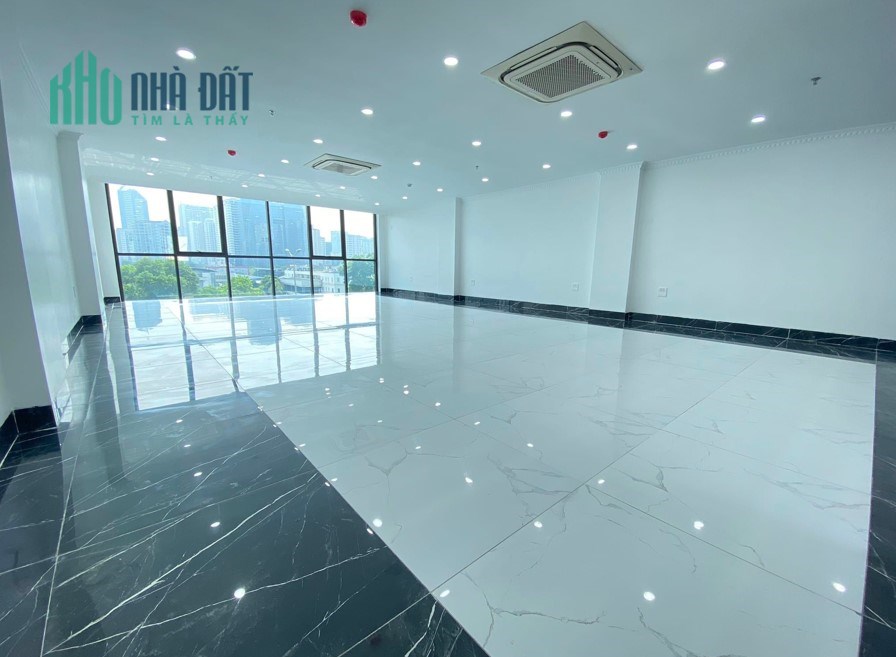 Bán Tòa nhà VP TRUNG KÍNH View Quảng trường, 80m2 x Mt 6M, Giá 27.5 Tỷ.