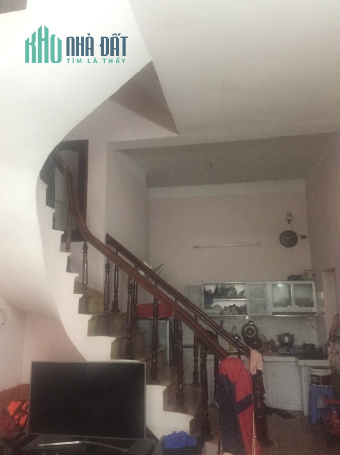 NHÀ GIA QUẤT – Ô TÔ ĐỖ CỬA – 3 THOÁNG VĨNH VIỄN – THÔNG SỐ ĐẸP – TIỆN ÍCH.