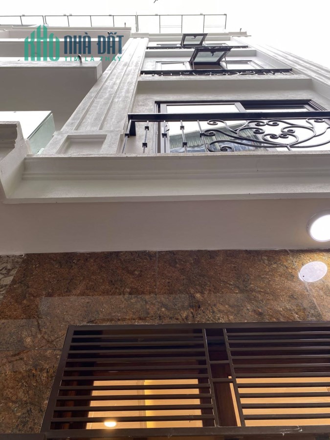 BÁN NHÀ ĐẸP TẠI VĂN ĐIỂN THANH TRÌ HÀ NỘI 40M, 4 TẦNG, 2,8 TỶ