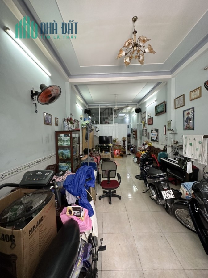 Bán Nhà Hẻm ô tô 10m. Bình Trị Đông. Bình Tân.
