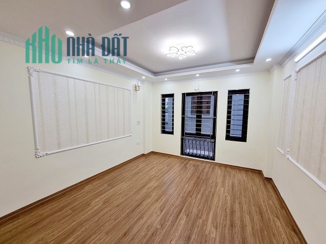Chính chủ bán nhà 4 tầng 35m Giá 2 tỷ 3 khu đấu giá x2 , La Tinh Hoài Đức