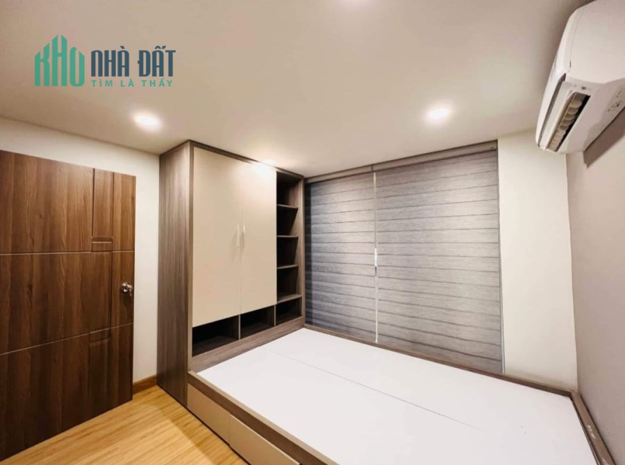 Nhà đẹp 4 tầng Hoàng Hoa Thám, hẻm rộng thoáng, nhỉnh 5 tỷ, nhà mới