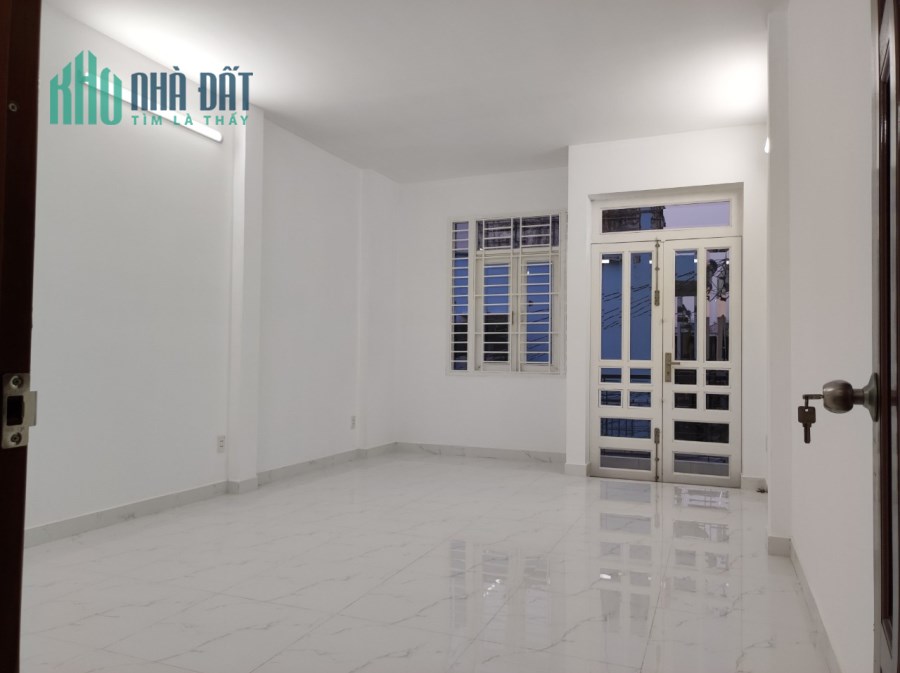 BÁN NHÀ ĐƯỜNG TÂN HƯƠNG QUẬN TÂN PHÚ GIÁ DƯỚI 6 TỶ